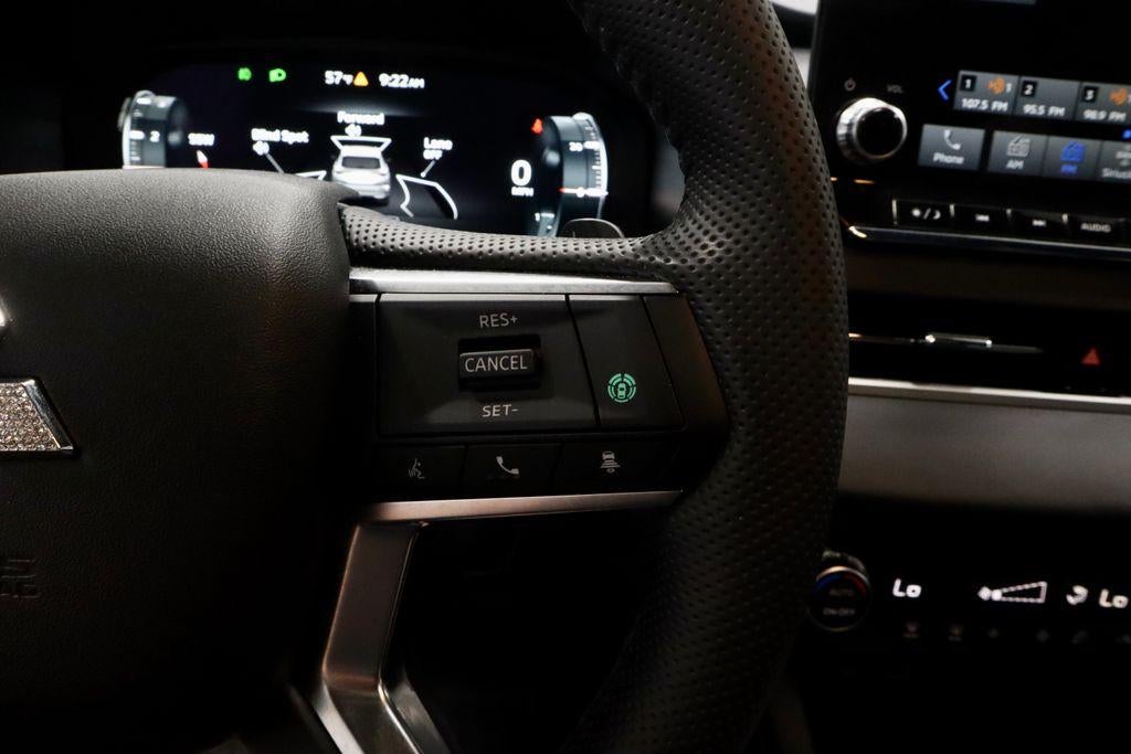 2024 Mitsubishi Outlander SE Black Edition