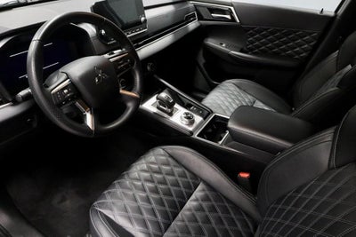 2024 Mitsubishi Outlander SEL