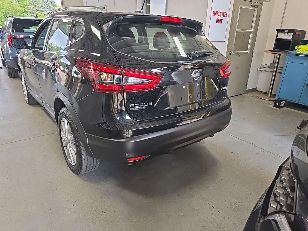 2022 Nissan Rogue Sport SV