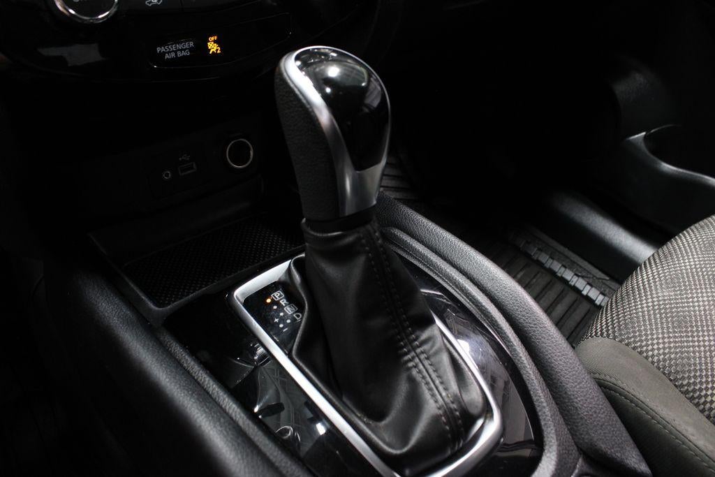 2022 Nissan Rogue Sport SV