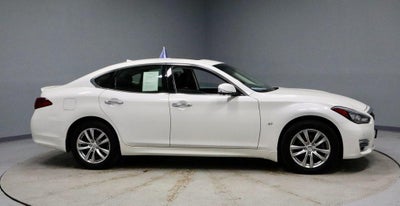2017 INFINITI Q70 3.7X