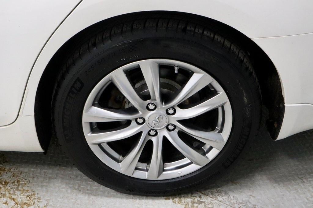 2017 INFINITI Q70 3.7X