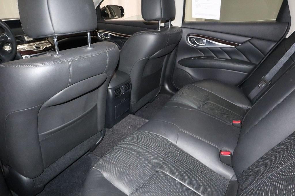 2017 INFINITI Q70 3.7X