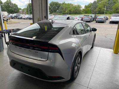 2025 Toyota Prius LE