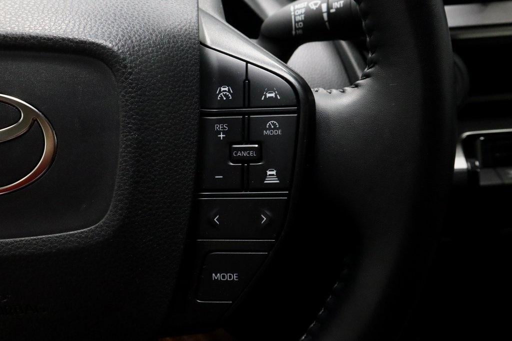 2023 Toyota Prius LE