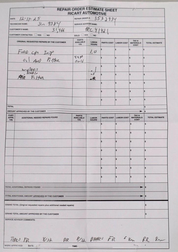 2023 Toyota Prius LE