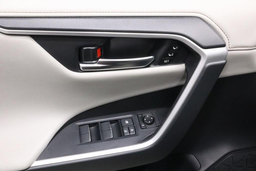 2020 Toyota RAV4 Limited