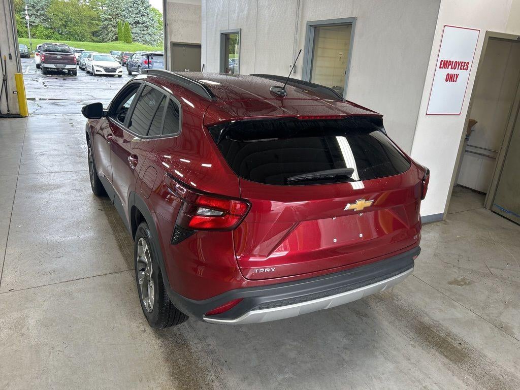 2025 Chevrolet Trax LT