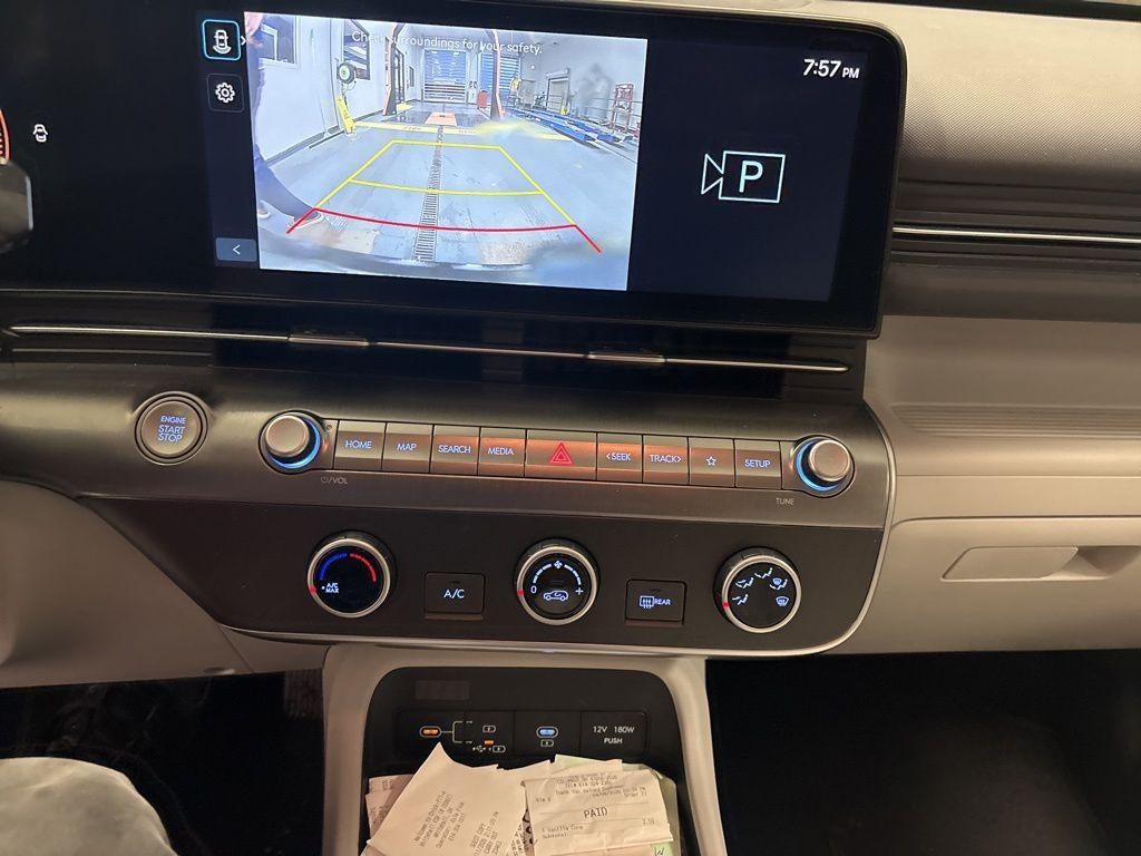 2025 Hyundai KONA SE