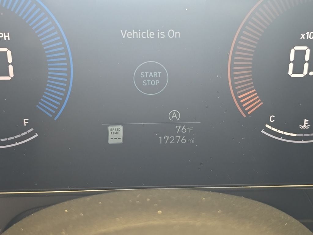 2024 Hyundai KONA SE