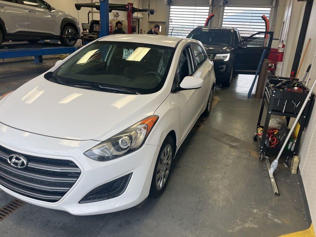 2017 Hyundai ELANTRA GT Base