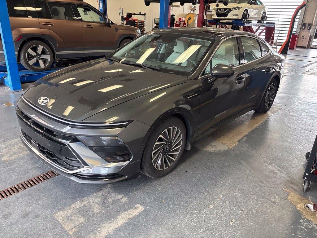 2025 Hyundai SONATA Hybrid Limited