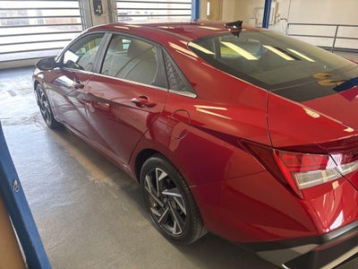 2024 Hyundai ELANTRA SEL