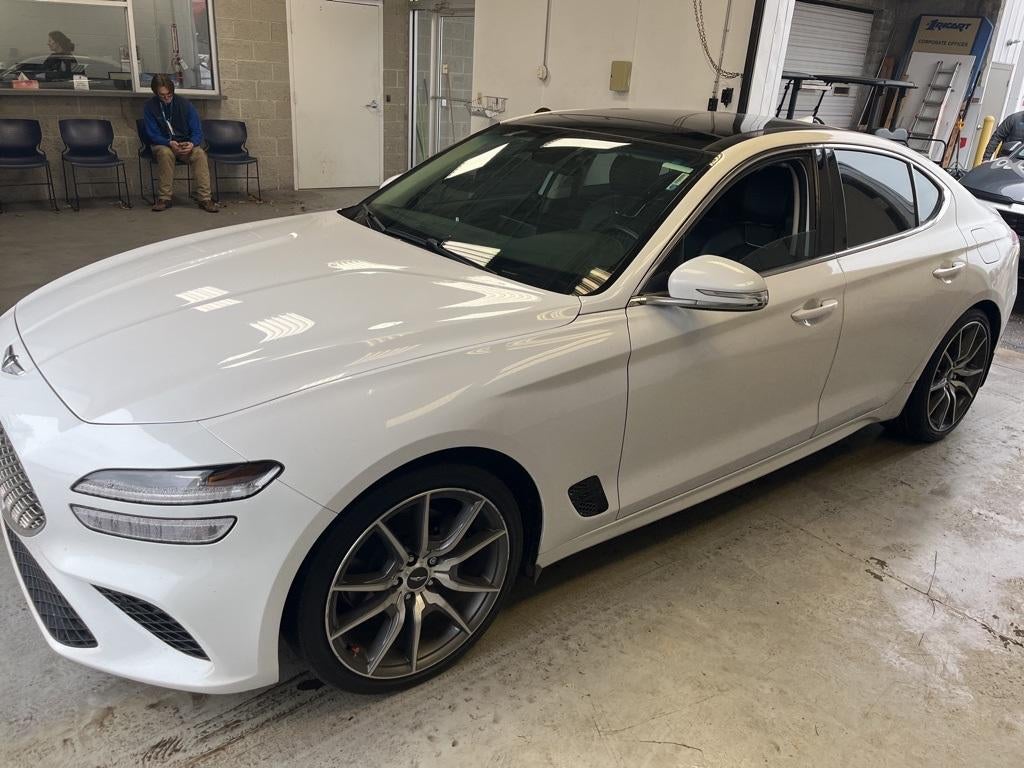 2022 Genesis G70 2.0T