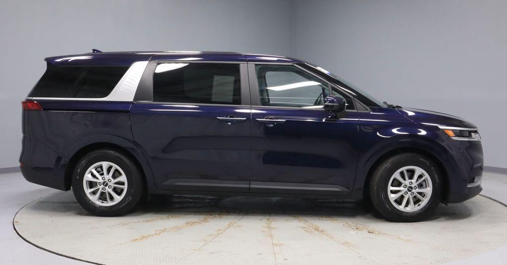 2024 Kia Carnival LX Seat Package