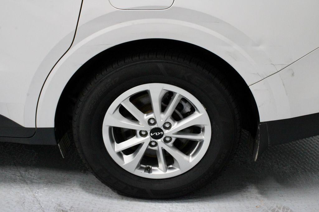 2023 Kia Carnival LX