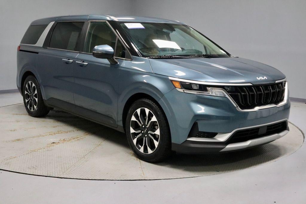 2023 Kia Carnival EX