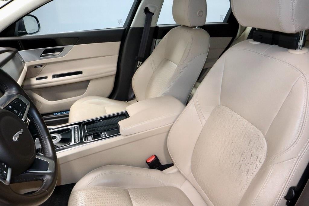 2020 Jaguar XF 30t Prestige