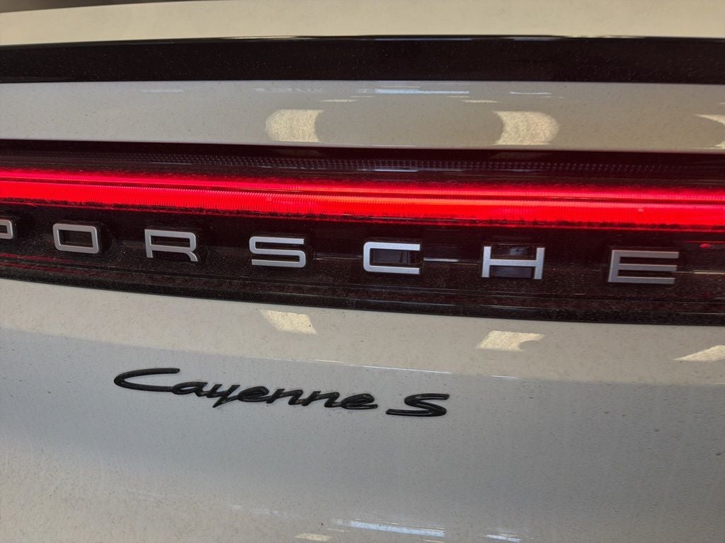 2024 Porsche Cayenne S