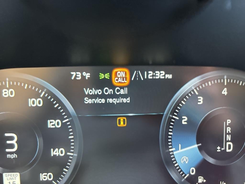 2018 Volvo XC90 T6 Momentum