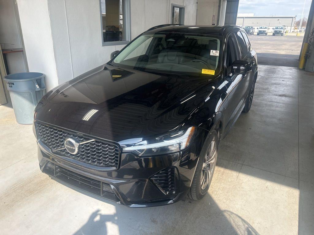 2024 Volvo XC60 Recharge Plug-In Hybrid T8 Plus Dark Theme